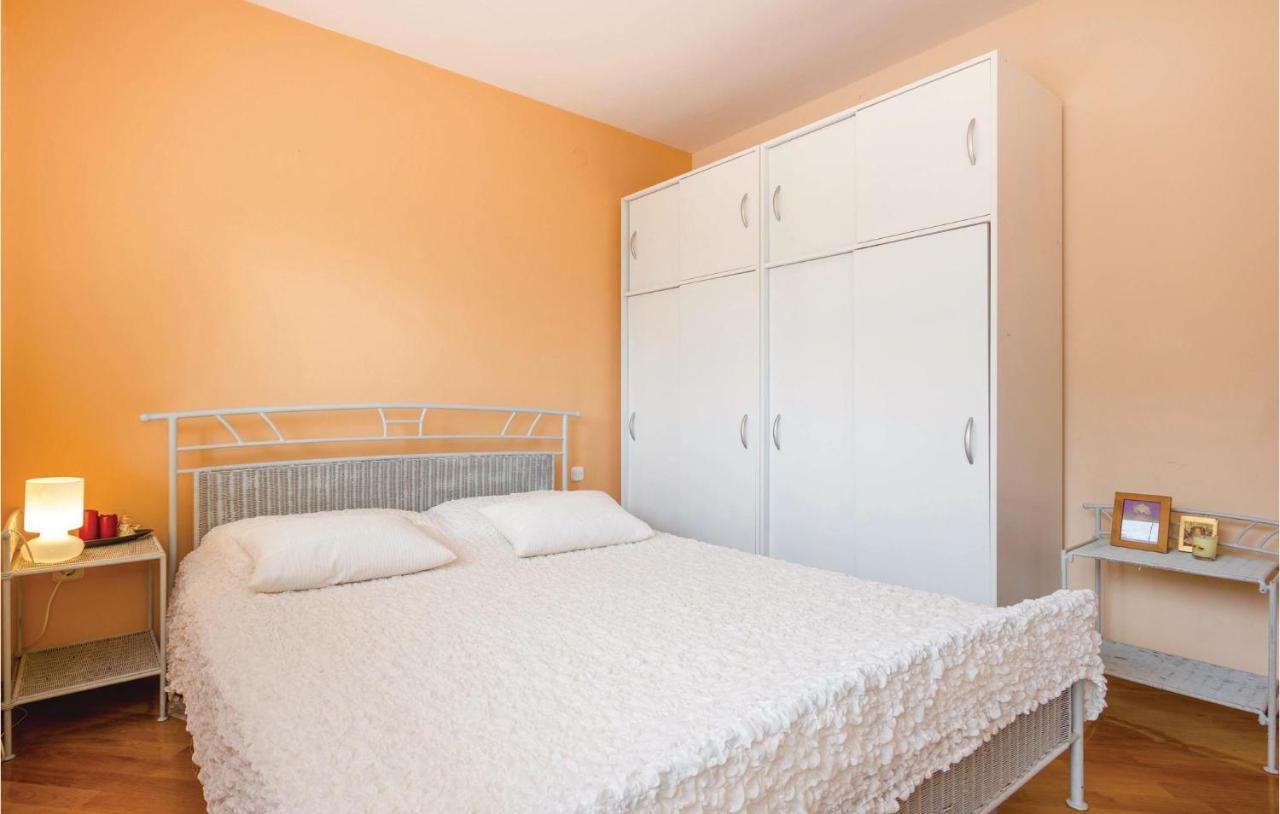 1 Bedroom Amazing Apartment In Rijeka Exterior foto
