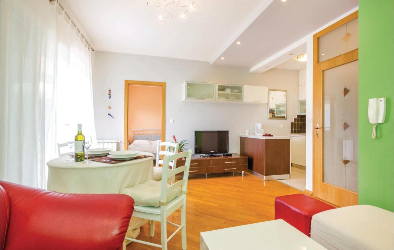 1 Bedroom Amazing Apartment In Rijeka Exterior foto