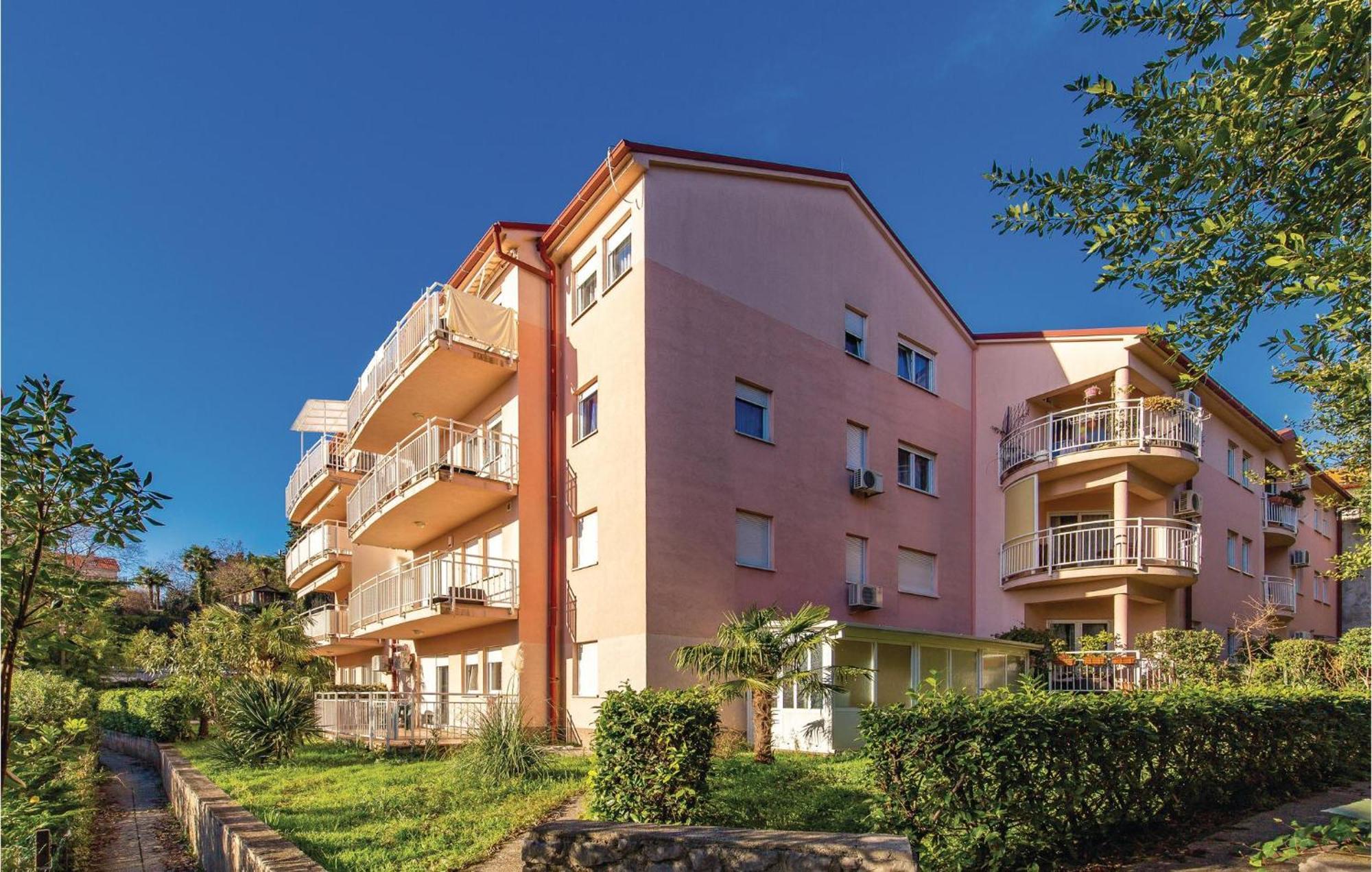 1 Bedroom Amazing Apartment In Rijeka Exterior foto